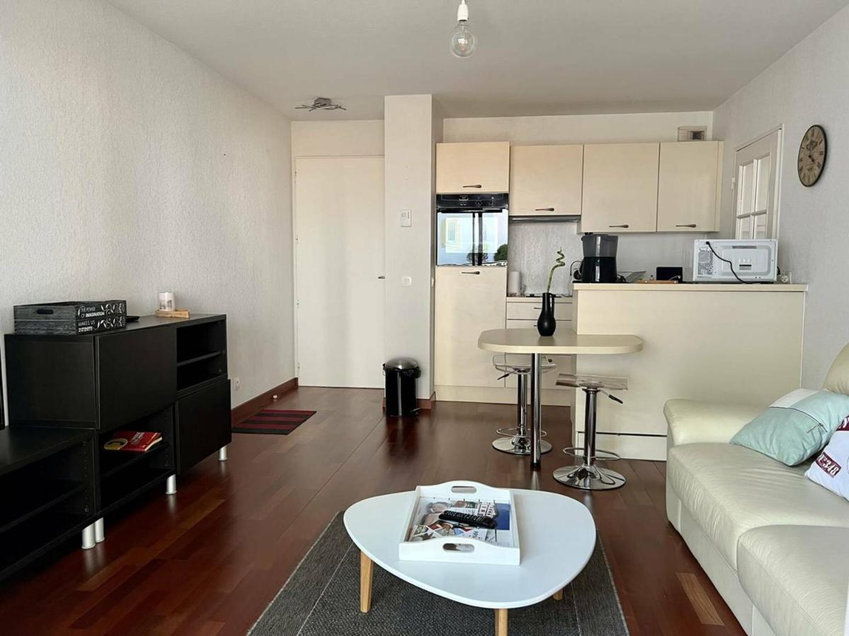 Appartement T2 A Cambo-Les-Bains Avec Piscine, Terrasse Et Parking Prive, Proche Des Thermes - Fr-1-495-82 Екстер'єр фото